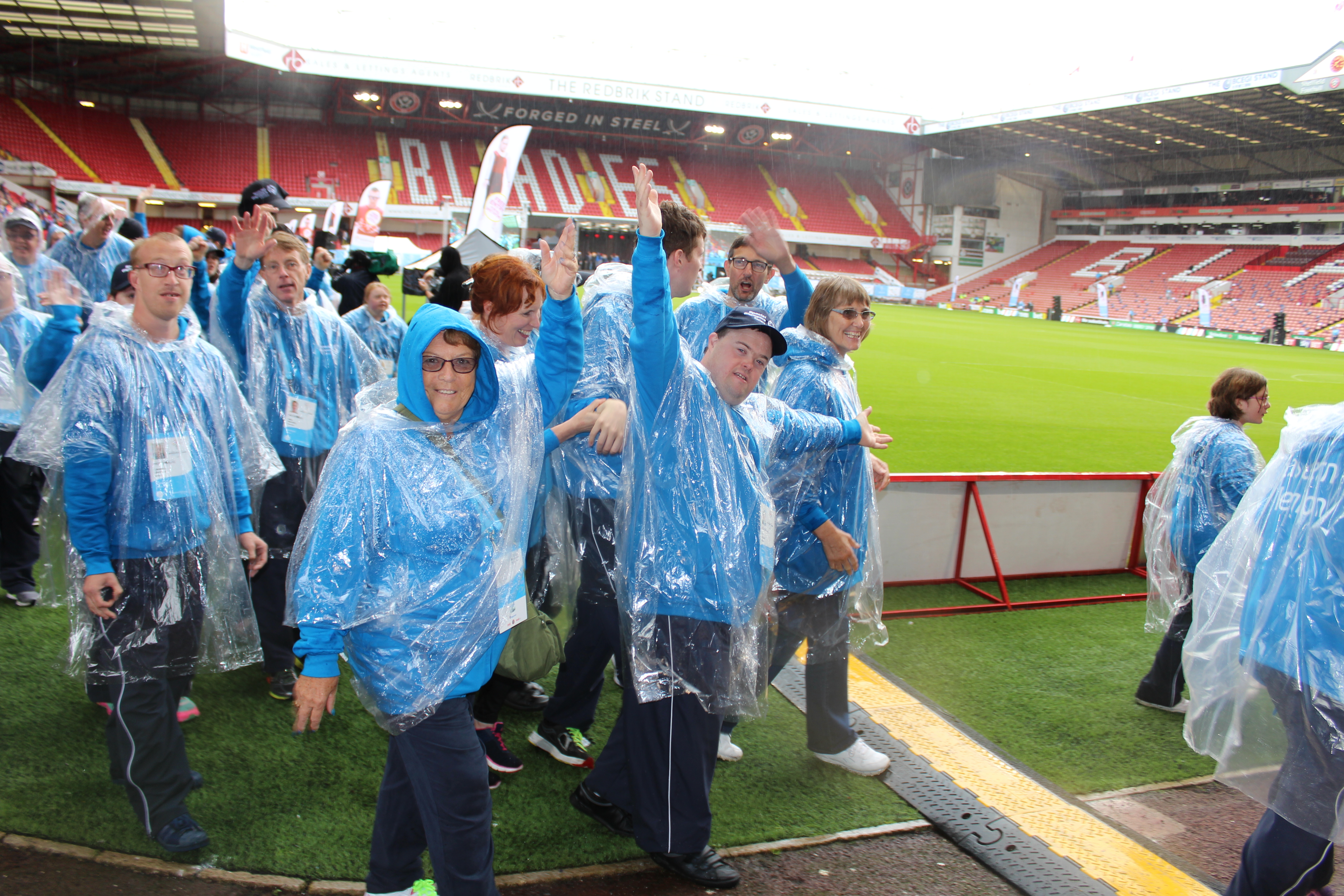 Cameron Mick Cathy Doreen Paul C Paul M & Oli C